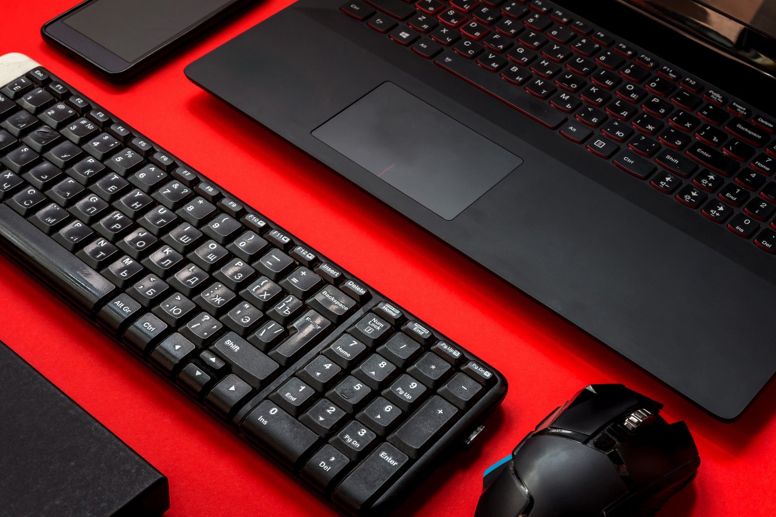Externe Tastatur am Laptop angeschlossen